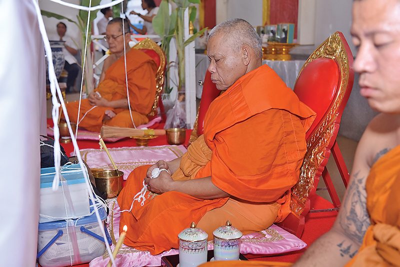 ‘วัดบางกะพ้อม’