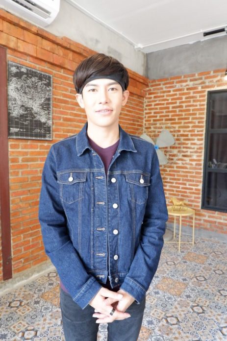 ครูเต้ย อภิวัฒน์