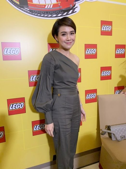 นิหน่า สุฐิตา นิหน่า สุฐิตา