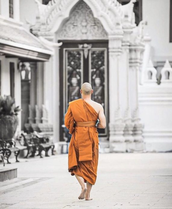 ปั้นจั่น ลาสิกขา