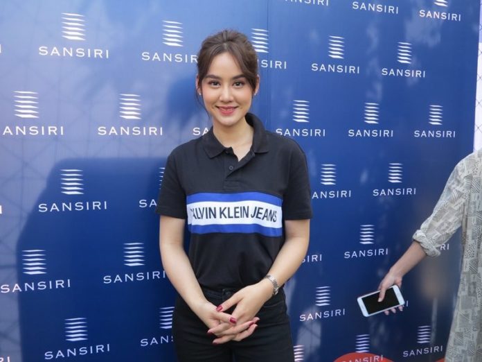 มะนาว ศรศิลป์