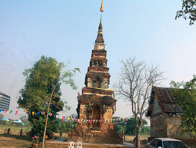 ฟื้นพิธีห่มผ้าพระธาตุเจดีย์