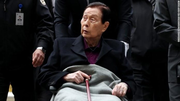 นายใหญ่ตระกูลชิน