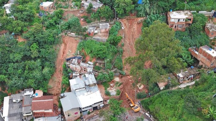 ผงะฝนหนักสุดในรอบ 110 ปี