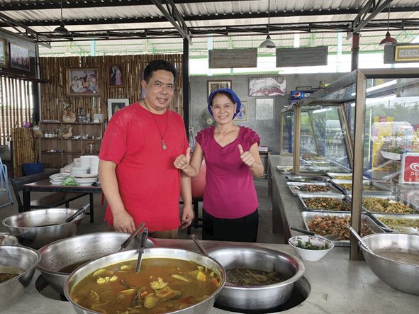 ลุงชัย ข้าวแกงปักษ์ใต้รสเด็ด-เผ็ดร้อน-ถูกอร่อย