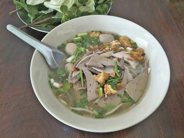 อิ่มอร่อยจานเด็ดบึงกาฬเพลิดเพลินชมชุมชนธรรมชาติ
