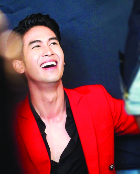 คู่จิ้น‘จิณณ์-พิ้งค์พลอย’