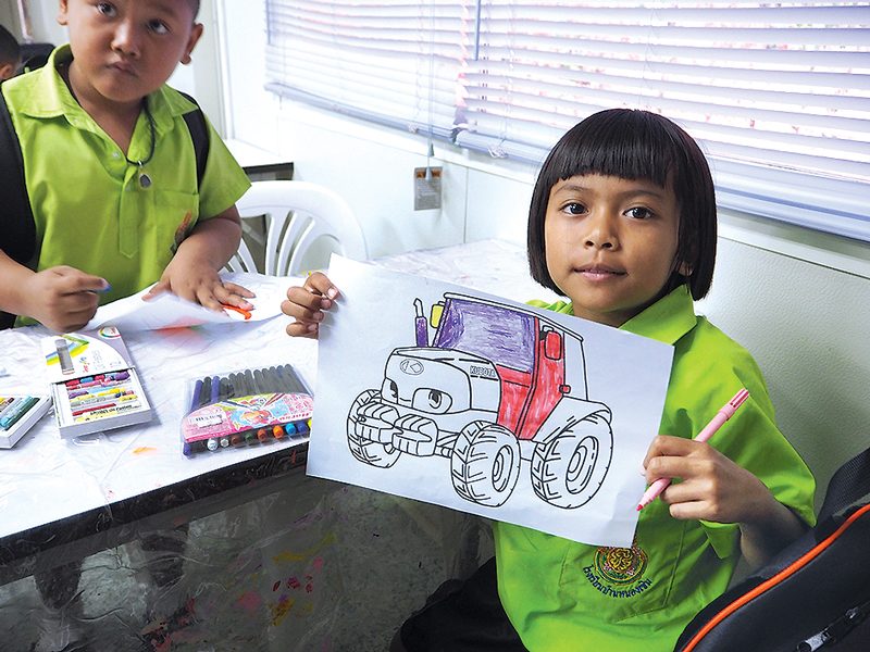 เกษตรกรน้อยสนุกทั่วฟาร์มสุข