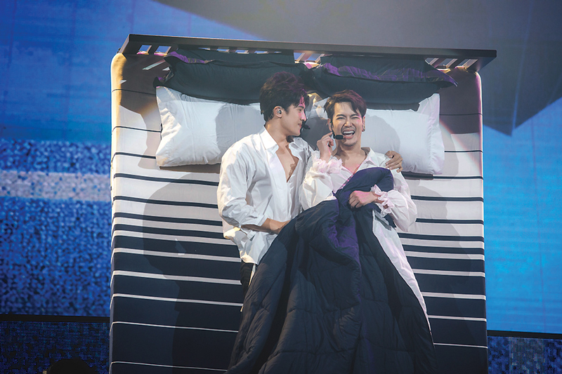 คืนมหัศจรรย์วันของอ๊อฟ