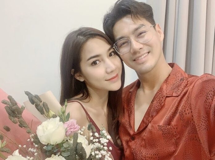 คนมีคู่! คนมีคู่!