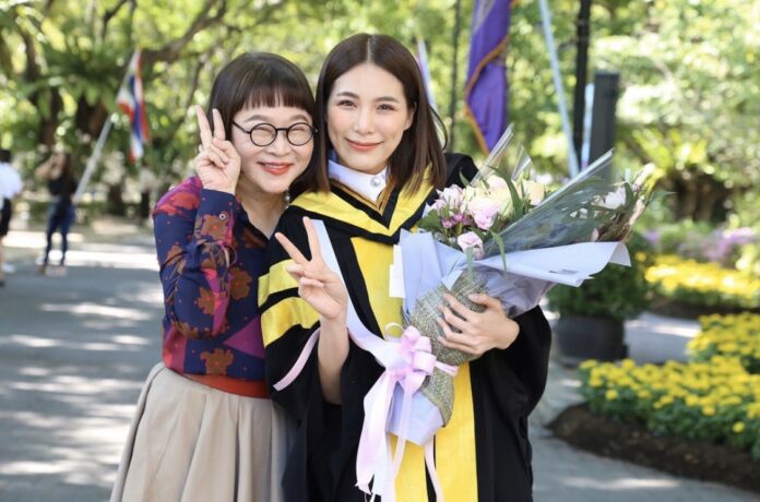 พี่หน่อง ร่วมยินดี พี่หน่อง ร่วมยินดี