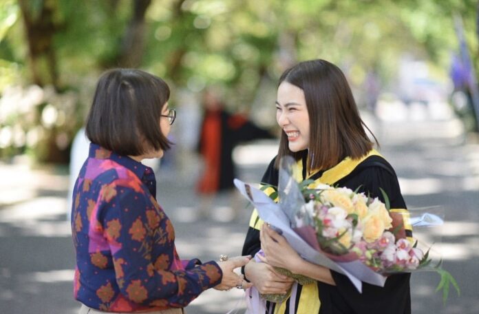 พี่หน่อง ร่วมยินดี พี่หน่อง ร่วมยินดี