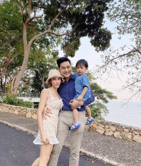แอมป์ พีรวัศ ปัดข่าว