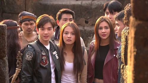 ไท ธนาวุฒิ