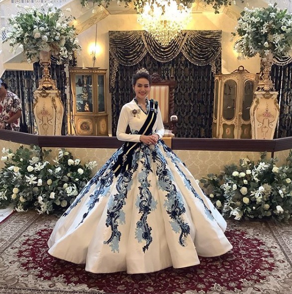 เจ๊ไก่ ขอโทษ เจ๊ไก่ ขอโทษ