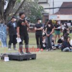 นศ.-ชาวเชียงรายนับพัน รวมตัวแสดงพลัง เขียนข้อความบนผืนผ้าเรียกร้องไม่เอาเผด็จการ