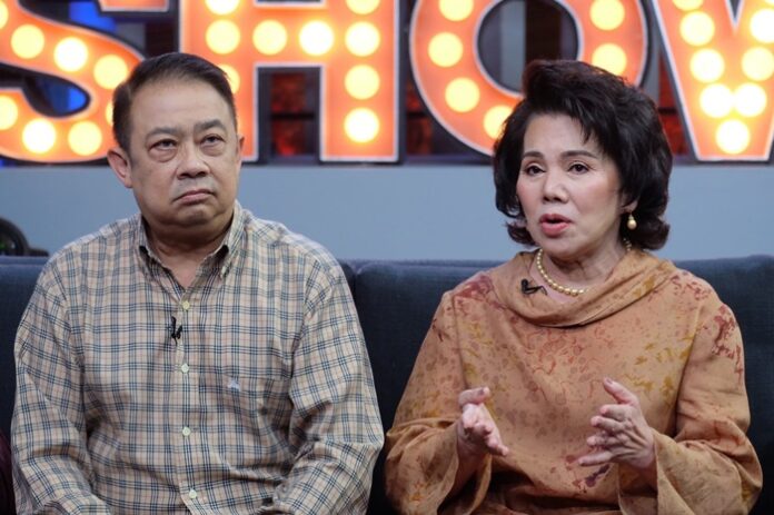 นักแสดงอาวุโส