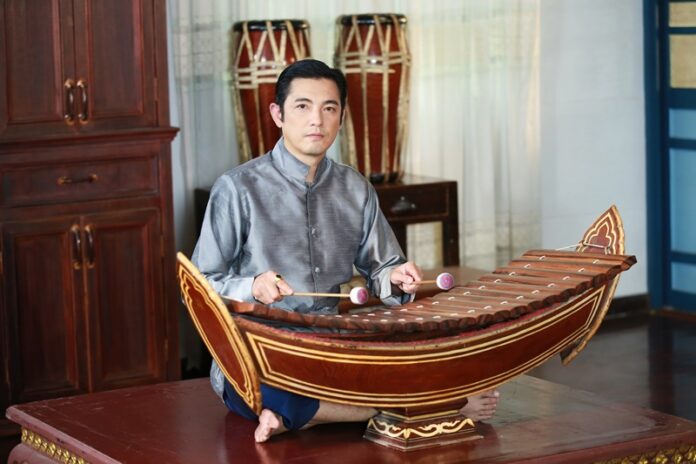 หนุ่ม ศรราม