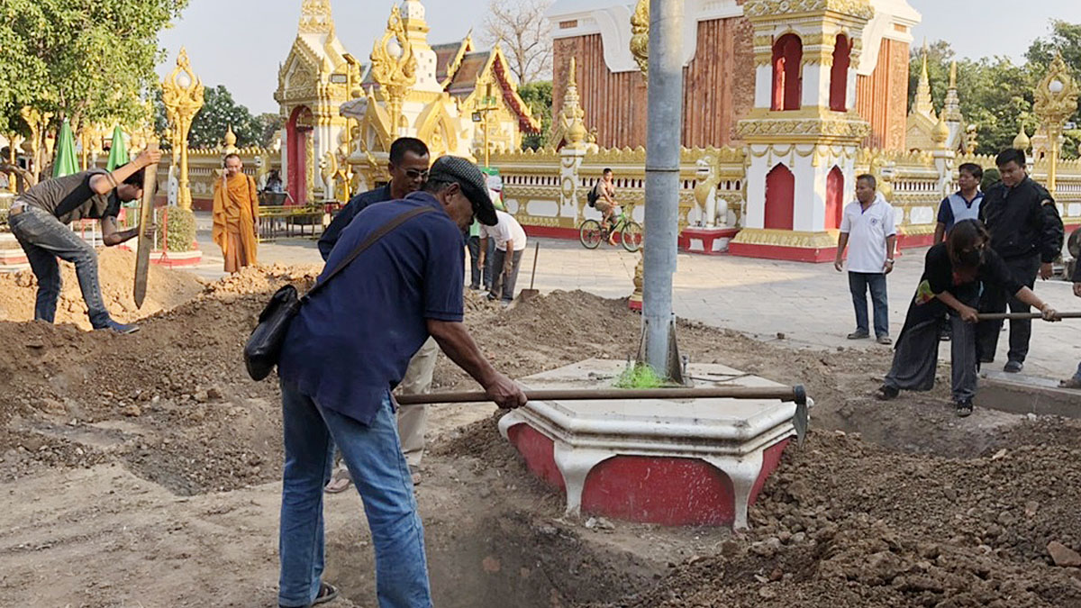 พระครูขี้หอม