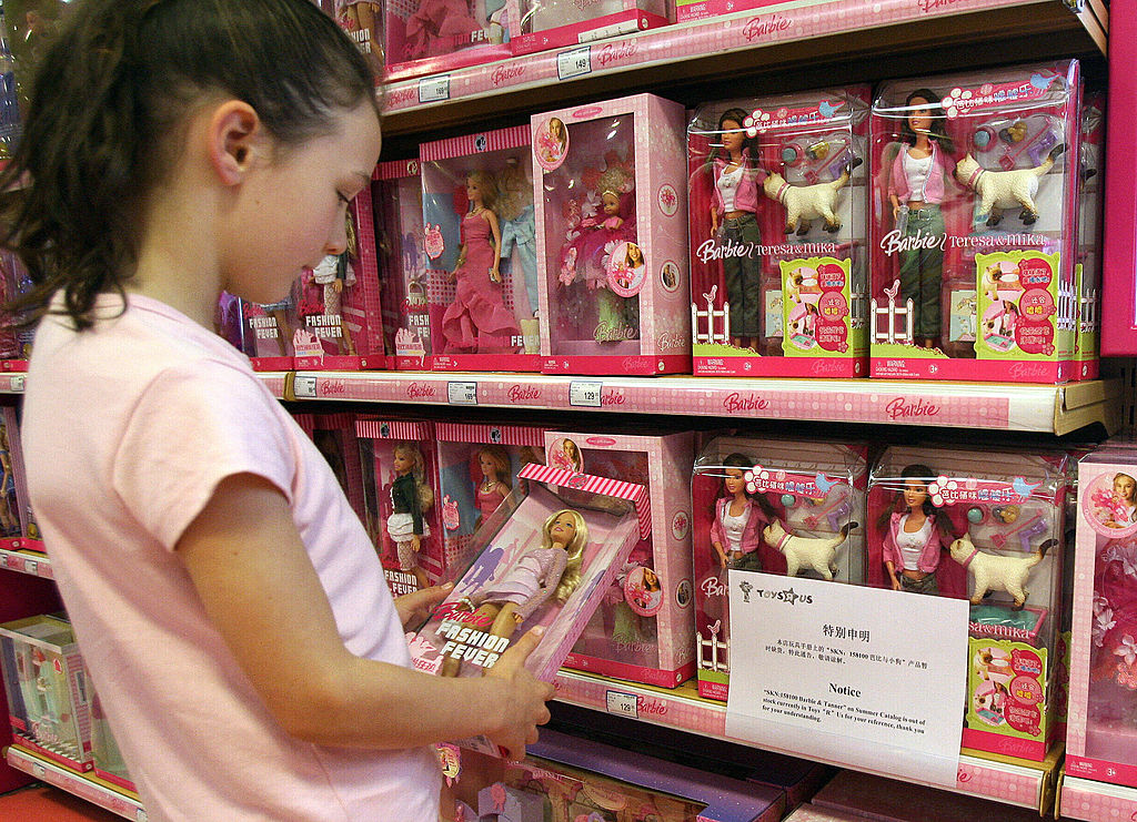 girls with toys