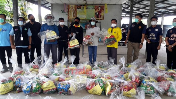 ส่งเสบียงมอบ 3 หมู่บ้านถูกสั่งปิดสกัดโควิด