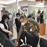 ผบก.ทว. สั่งศูนย์บริการตรวจสอบประวัติ จัดที่ให้ปชช.รอคิวห่างกัน ป้อง โควิด19