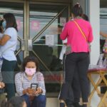 ล้นธนาคาร! ชาวจันทบุรี แห่เปิดบัญชีใหม่ รอรับเงินเยียวยา โควิด 5พัน