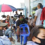 ล้นธนาคาร! ชาวจันทบุรี แห่เปิดบัญชีใหม่ รอรับเงินเยียวยา โควิด 5พัน