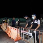 ภูเก็ตนำกำลังนับร้อยปิดเมืองสกัด โควิด ชาวบ้านโวยออกประกาศฉุกเฉิน