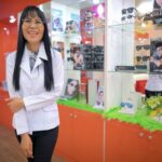 นับ“หนึ่ง”ให้ถึง “ร้าน” แม้จะเคยล้มละลาย แต่ก็ลุกขึ้นมาสู้ด้วยความรัก รักลูก...รักงานตัดแว่น...และ...รักที่จะให้