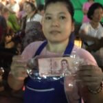 แม่ค้าจำได้! สะกิดตำรวจรวบ 2 หนุ่มปากีสถานใช้แบงก์ปลอมตระเวนซื้อของตลาดสด