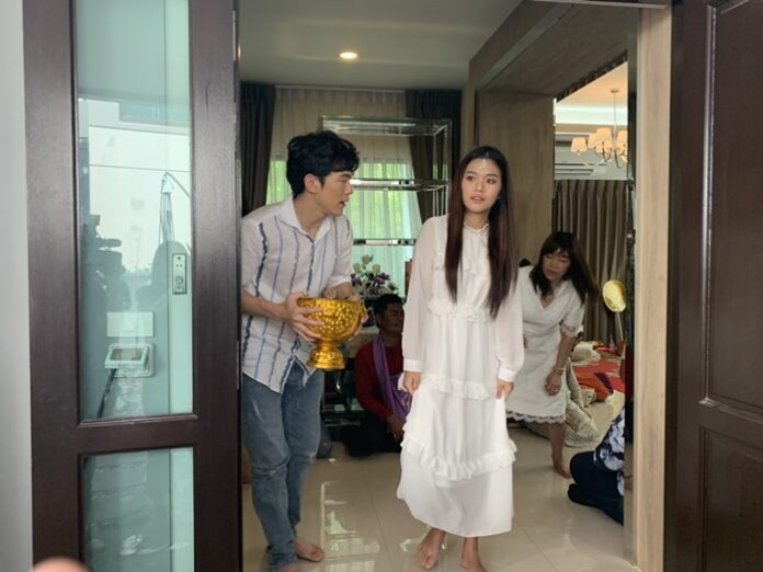 ธัญญ่า อาร์สยาม ฤกษ์ดี ทำบุญขึ้นบ้านใหม่