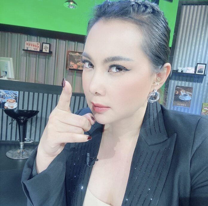 บุ๋ม ปนัดดา บุ๋ม ปนัดดา
