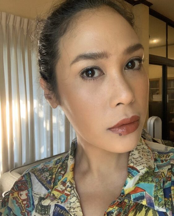 ทราย 