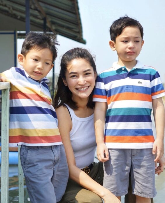 พลอยพรรณ