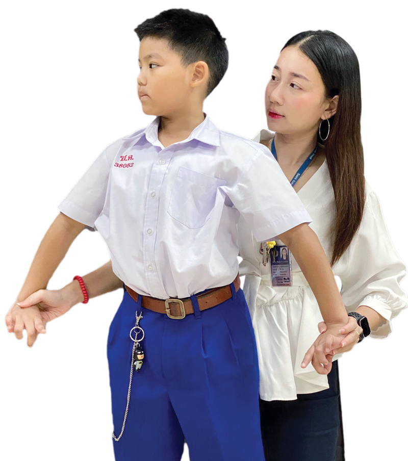 เมื่อโขนรุ่นเล็กขอเล่นชุดใหญ่
