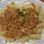 จกโต๊ะเดียว เกี๊ยวกุ้งลวก ตำนานความอร่อยแห่งพลับพลาไชย 