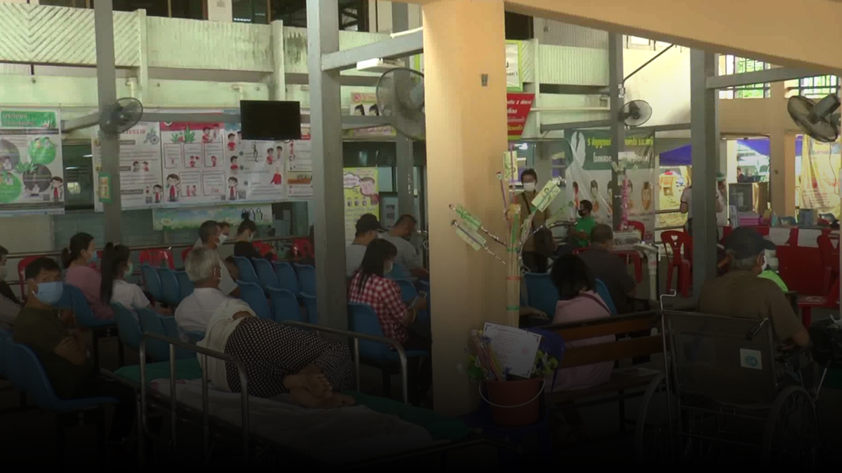 หมอสุดยื้อ ป่วยโควิดดับ รายแรกของพะเยา เผยประวัติทำงาน สถานบันเทิงย่านอโศก