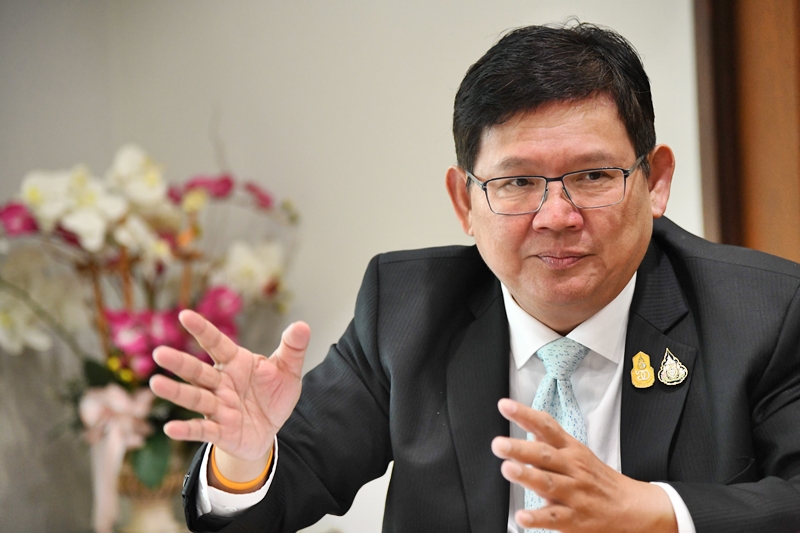 นายสุวิทย์ เมษินทรีย์ รมว.การอุดมศึกษา วิทยาศาสตร์ วิจัยและนวัตกรรม