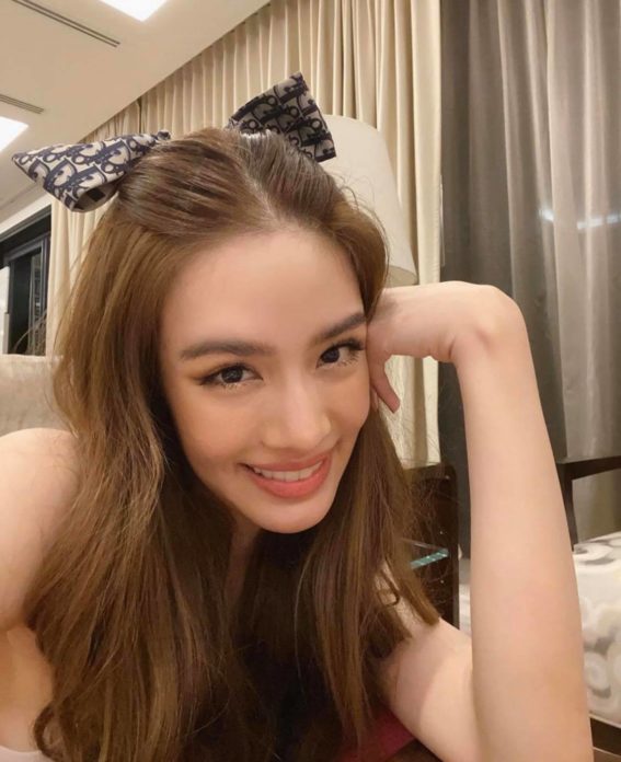 เกรซ กาญจน์เกล้า จัดเต็ม เกรซ กาญจน์เกล้า จัดเต็ม