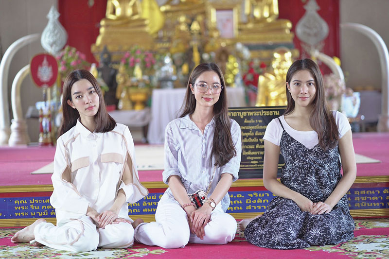บัว-โม-พรีม’รวมตัวกันเปิดโรงทานช่วยชาวบ้านฝ่าวิกฤตโควิด-19ระบาดคอลัมน์