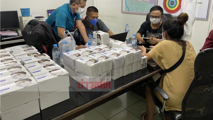 จับพริตตี้ขายหน้ากากโก่งราคา