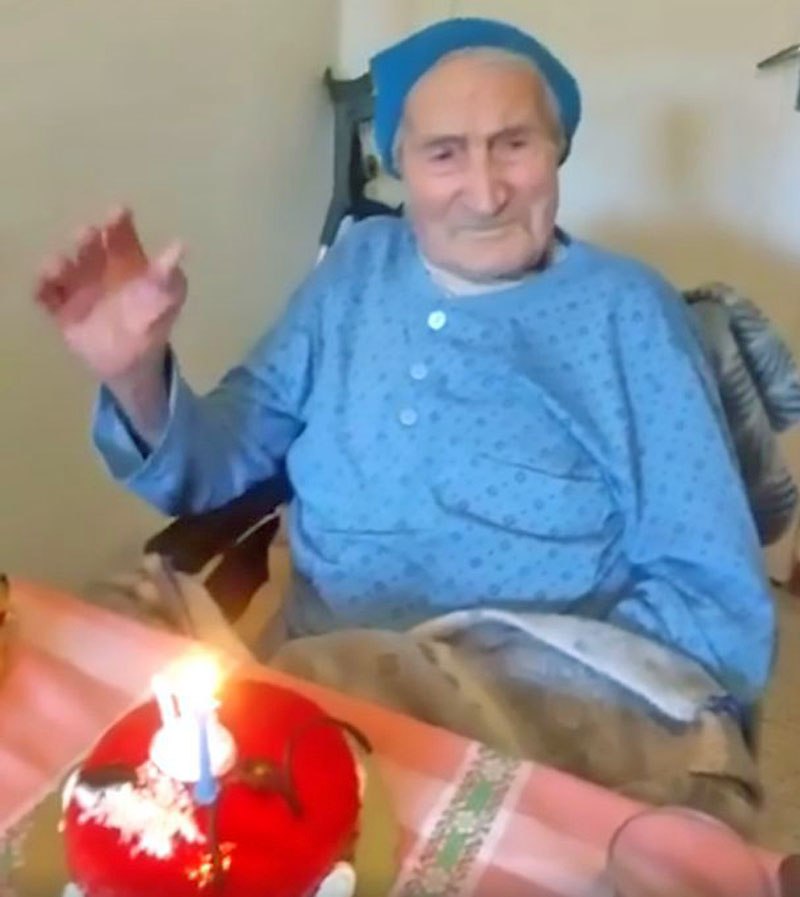โควิด: คุณปู่อิตาลีวัย 101 ปี