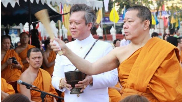 ไวรัสโคโรนา : “หมอลักษณ์ฟันธง”