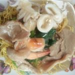 ร้านราดหน้าอรยา ราดหน้ารสเด็ด หมูหมักสูตรลับ