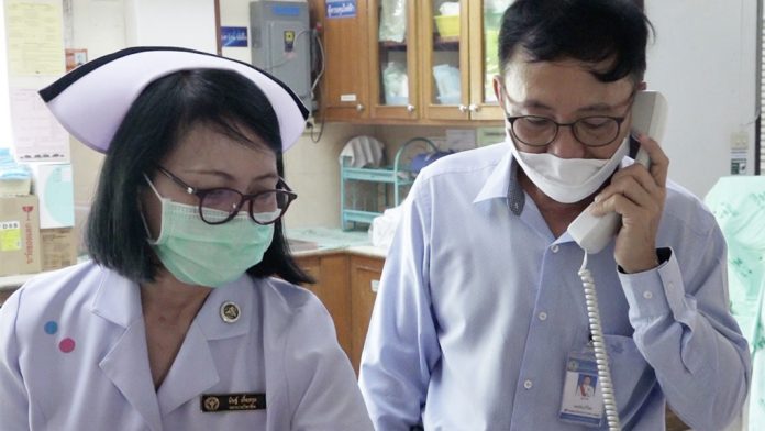 หมอโทรสอบถามอาการ ผู้ป่วยโควิด