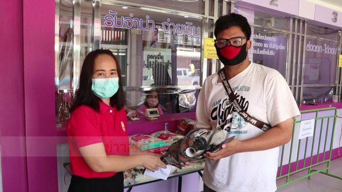 หนุ่มก่อสร้างเปิดใจ หลังผู้ว่าเมืองเลย แอบไถ่