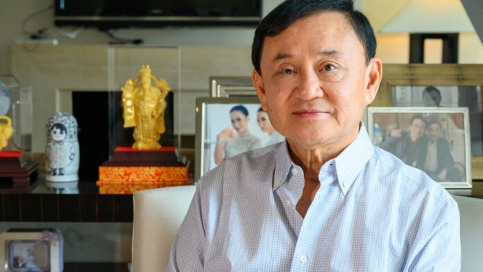 ทักษิณ ชินวัตร : 14 เดือนหลังยุบไทยรักษาชาติ