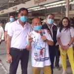 บิ๊กแจ๊ส จับมือเซียนพระ แจกถุงยังชีพ 700 ครัวเรือน สู้วิกฤตโควิด