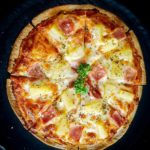 ร้าน @Town พรบ.&คาเฟ่ พิซซ่าโฮมเมด เครื่องแน่น รสเลิศ